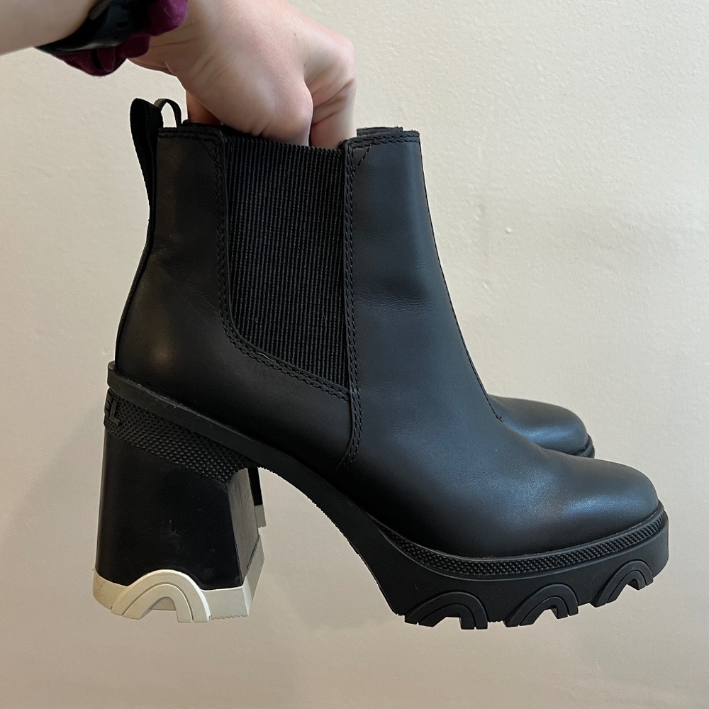 Sorel Women's Brex Heel Black Chelsea Bootie - Size 7.5 | Waterproof, Leather